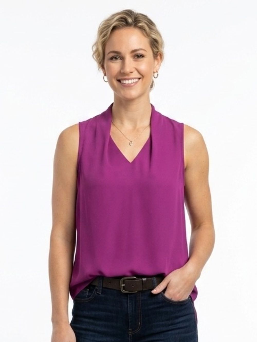 Violet & Claire Fuchsia V-Neck Sleeveless Camisole Size Medium